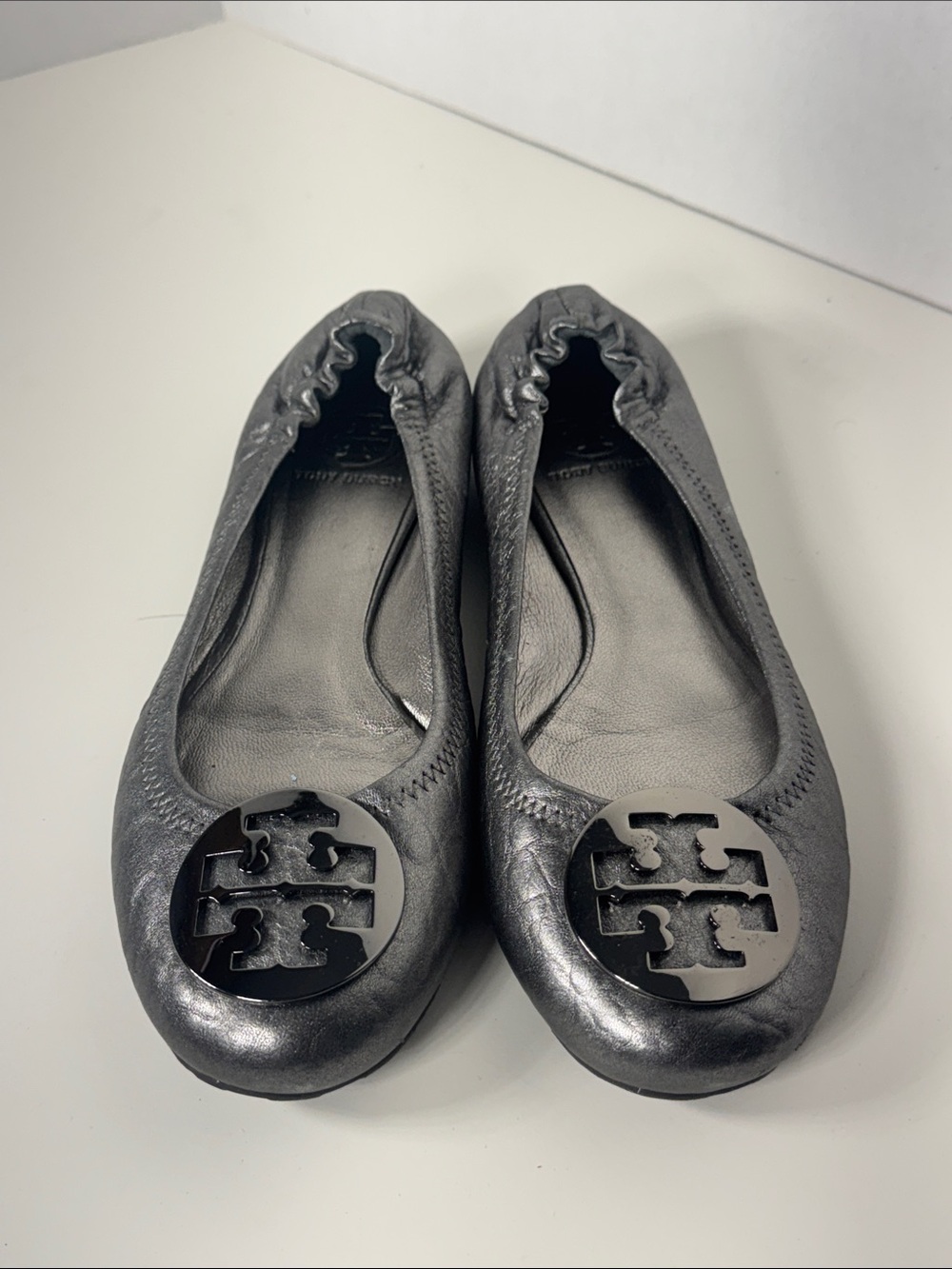 Tory Burch Gun Metal Reva Logo Ballet Flats Size 9.5